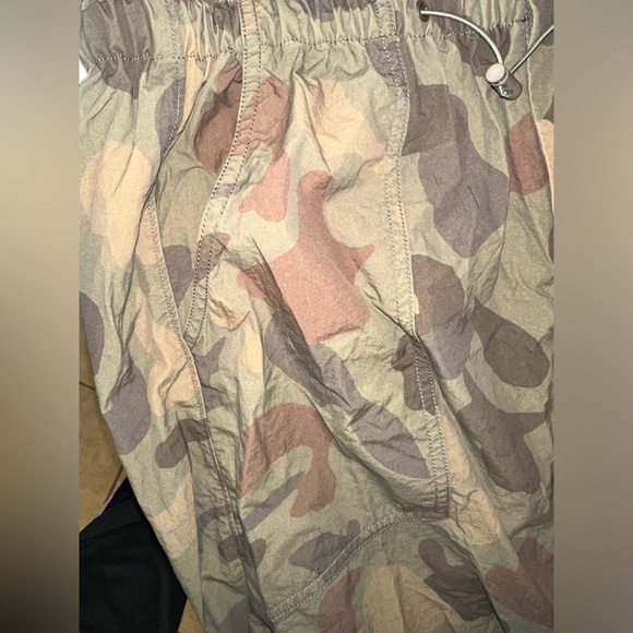 Urban outfitters puffer pants - Picture 3 of 5